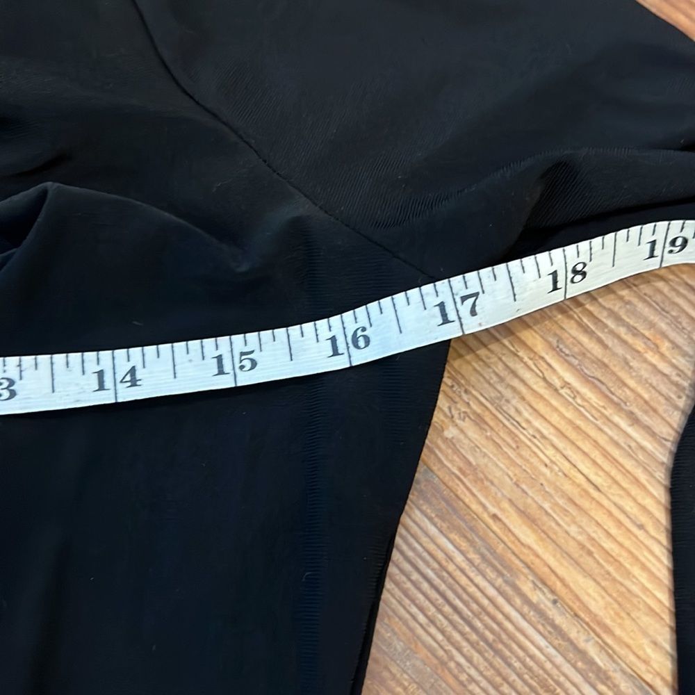 Norma Kamali dress. Size small - Picture 5 of 6